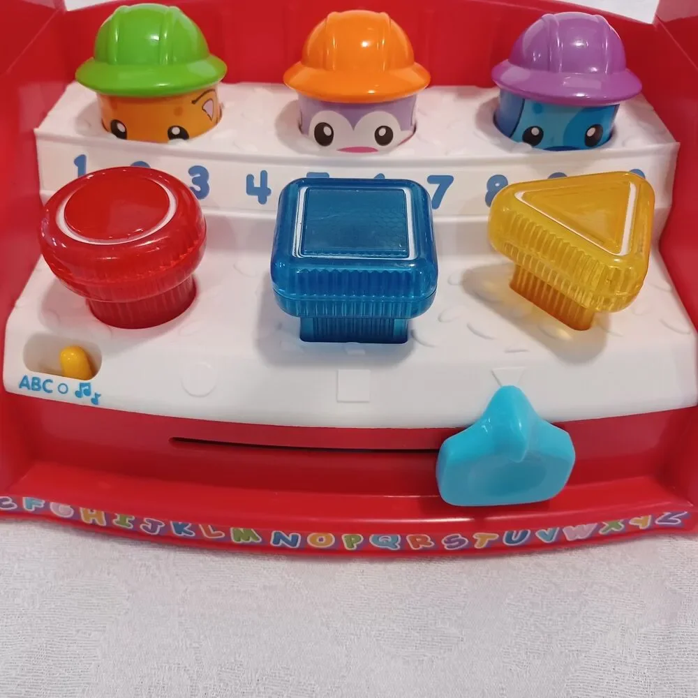 FISHER PRICE LAUGH & LEARN TOOL BENCH - VINTAGE 2004 - NO HAMMER - WORK